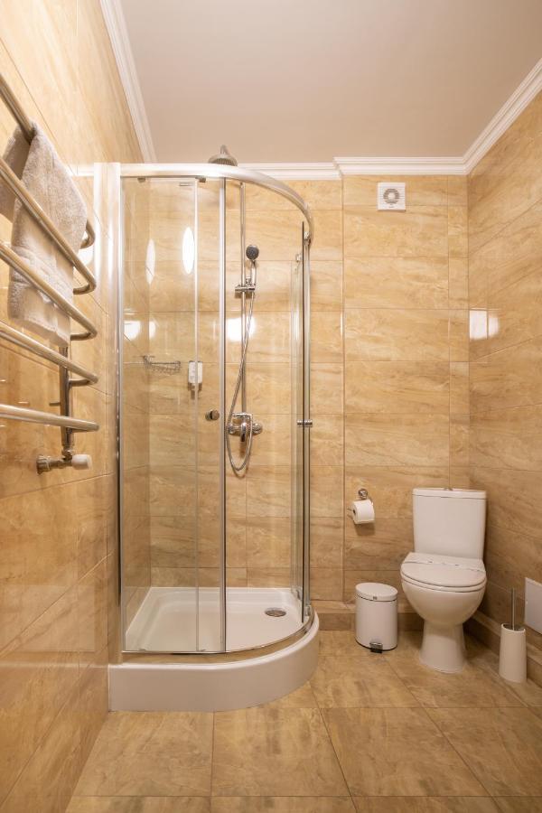 Private Rooms In Hotel Lift 1R بوكوفِل المظهر الخارجي الصورة