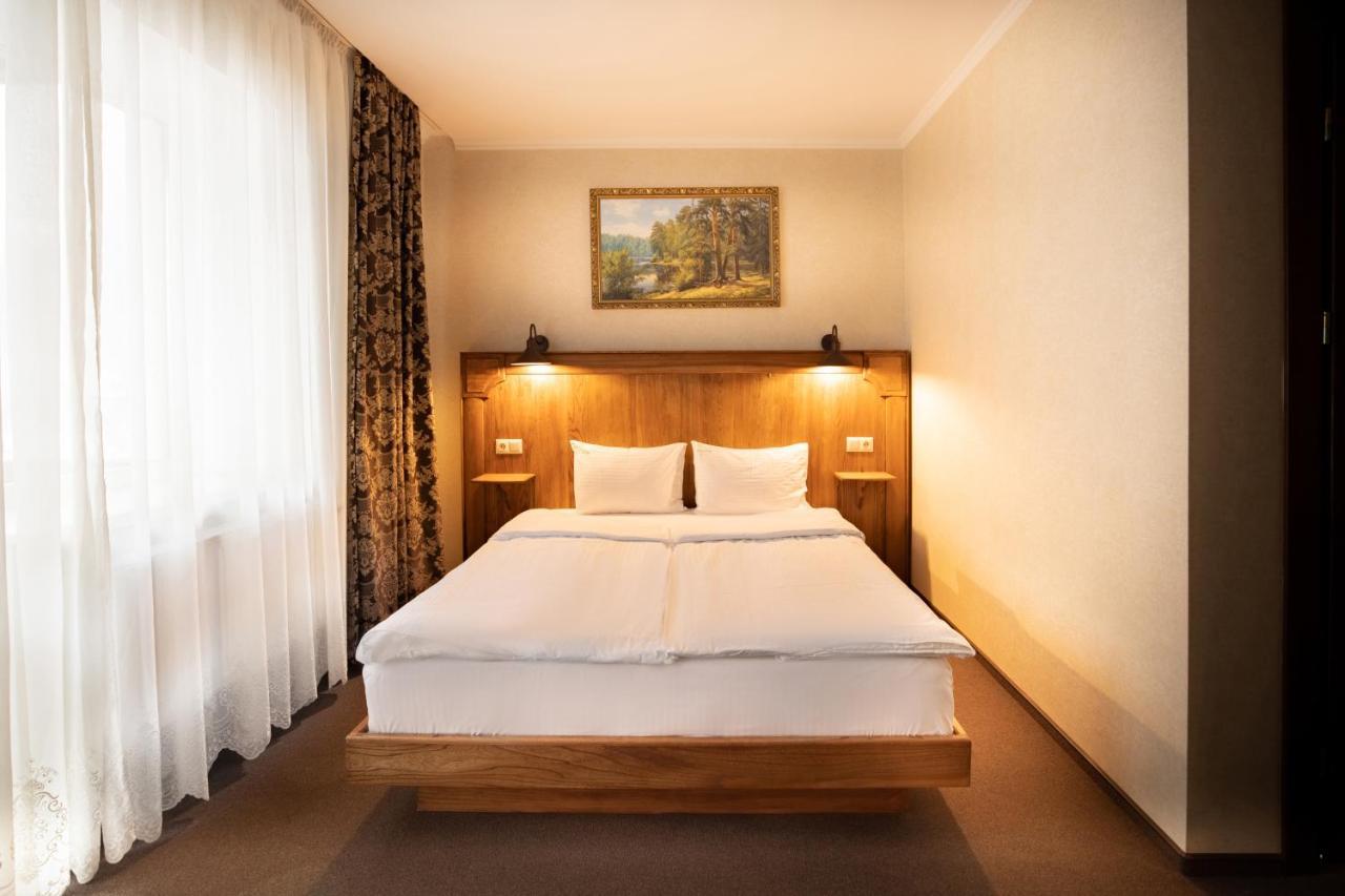 Private Rooms In Hotel Lift 1R بوكوفِل المظهر الخارجي الصورة
