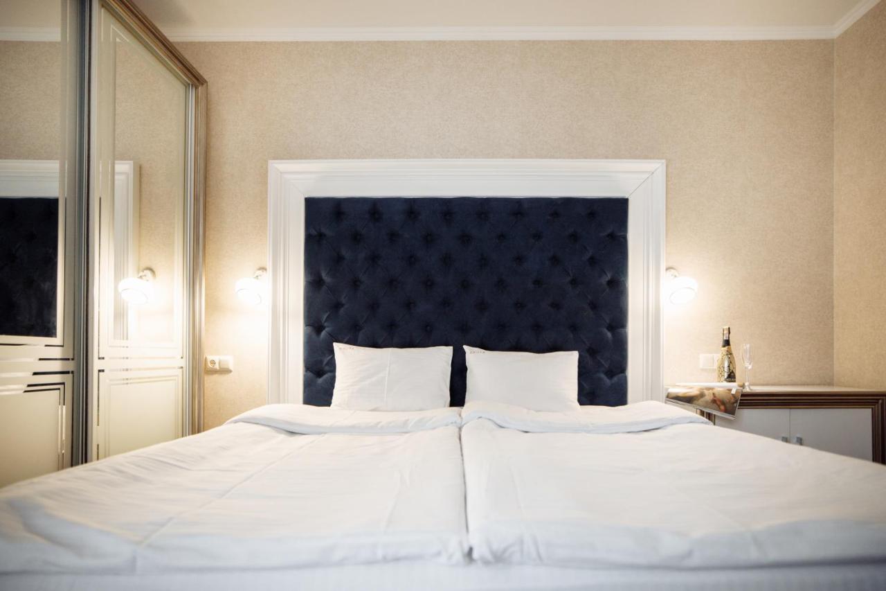 Private Rooms In Hotel Lift 1R بوكوفِل المظهر الخارجي الصورة