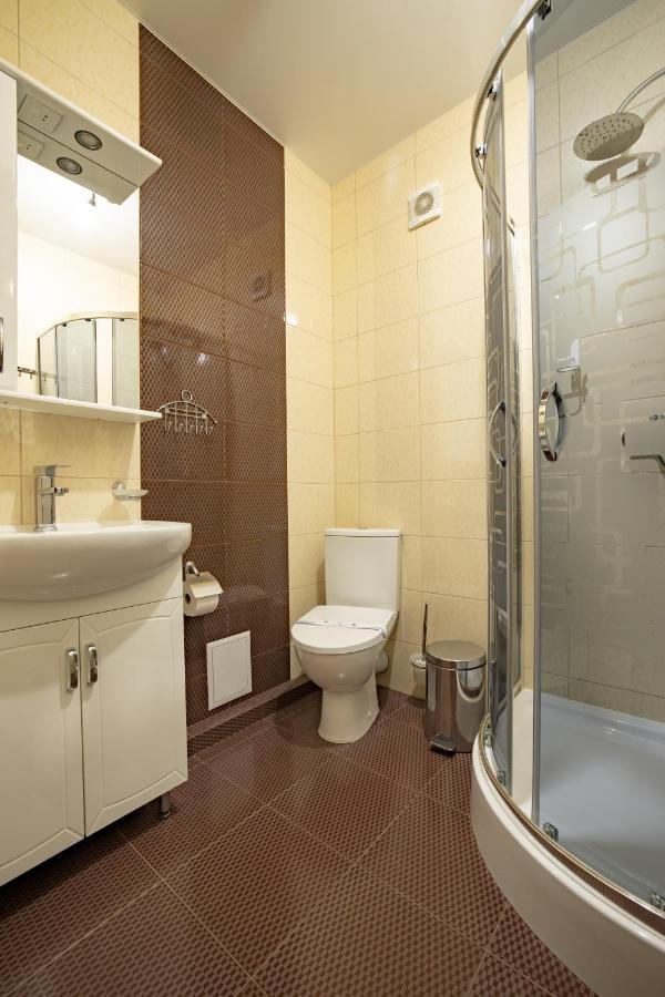Private Rooms In Hotel Lift 1R بوكوفِل المظهر الخارجي الصورة