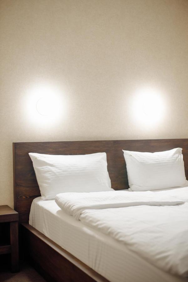 Private Rooms In Hotel Lift 1R بوكوفِل المظهر الخارجي الصورة